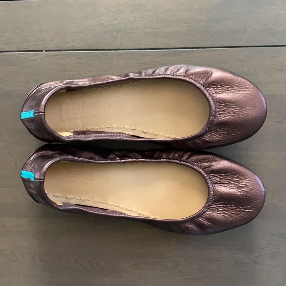 Raspberry Truffle Tieks